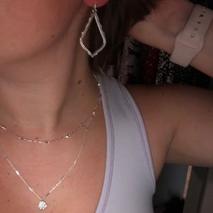 Kendra Scott necklace and earrings